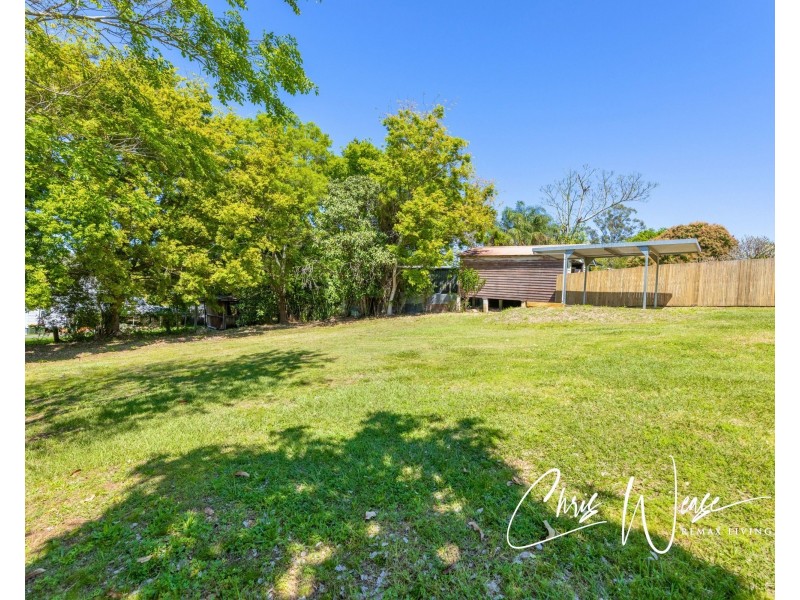 13 Row Street, Kilcoy QLD 4515