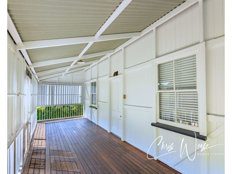 13 Row Street, Kilcoy QLD 4515