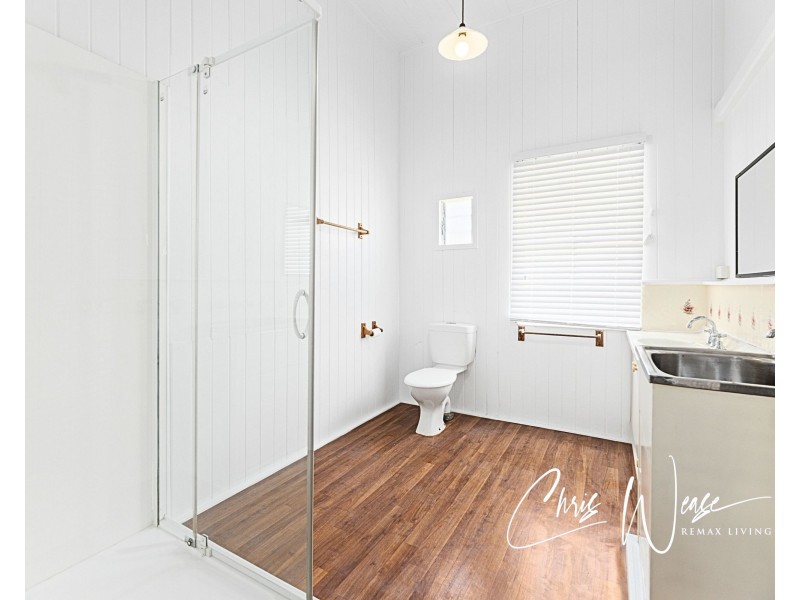 13 Row Street, Kilcoy QLD 4515