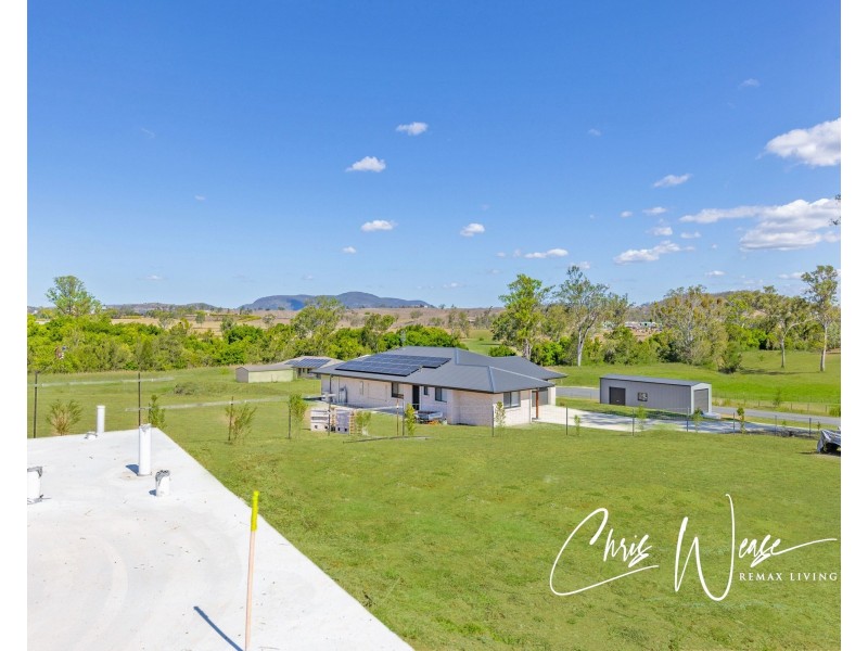 7 Atherton Place, Kilcoy QLD 4515