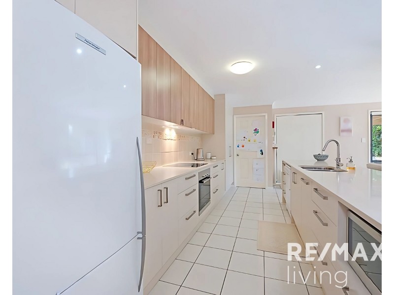 10 Ulysses St, Kallangur QLD 4503