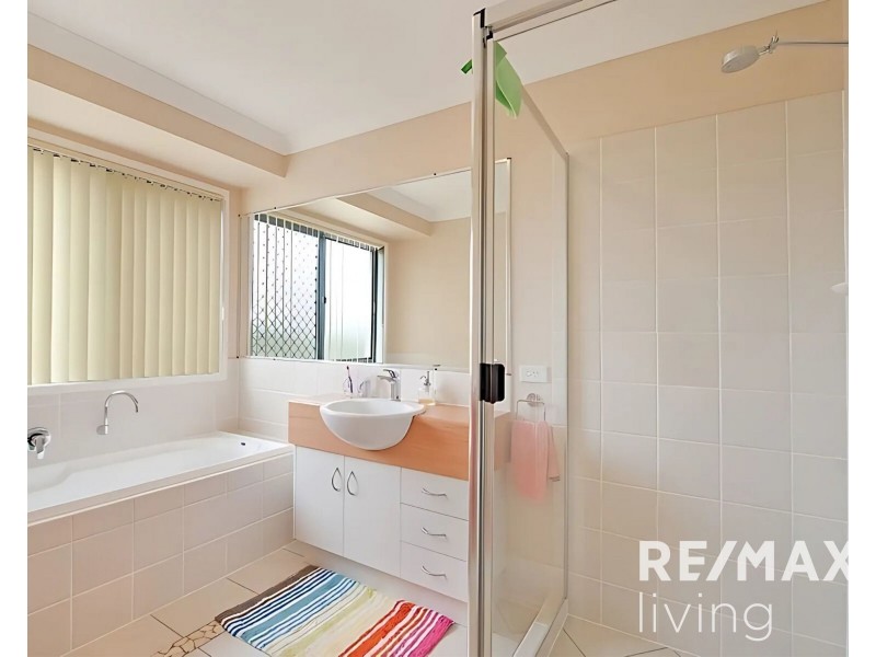 10 Ulysses St, Kallangur QLD 4503