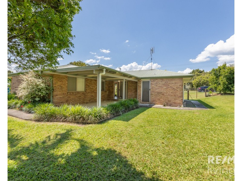 4 Gloucester Street, Woodford QLD 4514