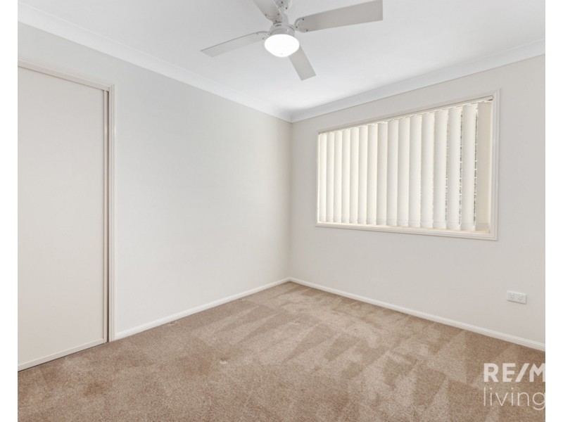 4 Gloucester Street, Woodford QLD 4514