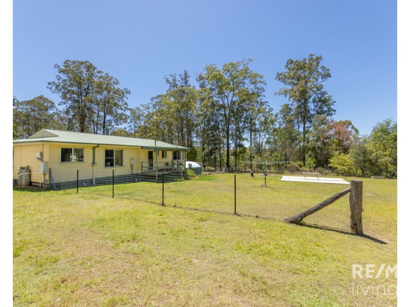 398 Crumpton Drive, Blackbutt North QLD 4306