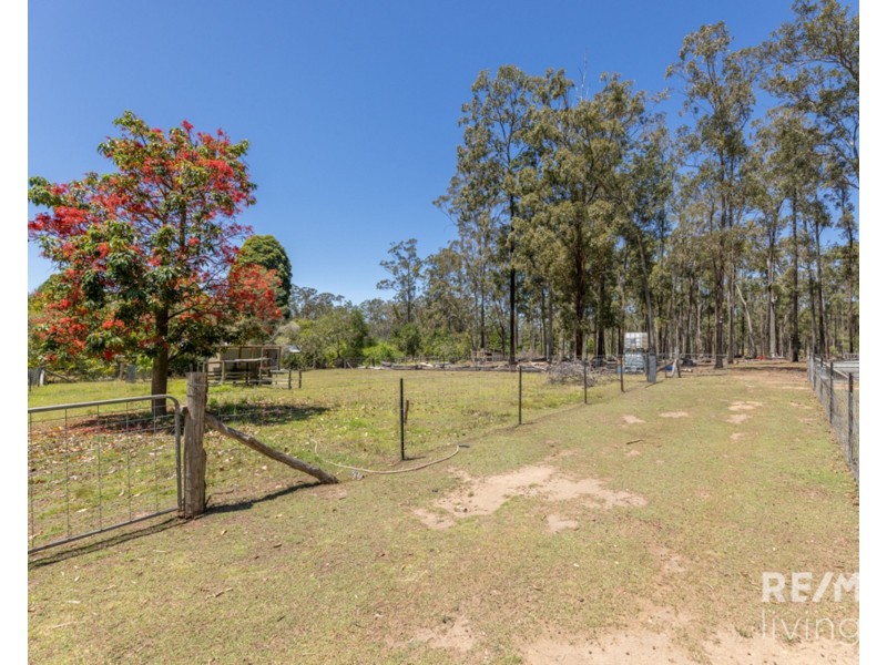 398 Crumpton Drive, Blackbutt North QLD 4306