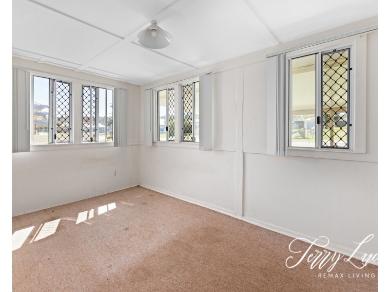 6 Browne Street, Yarraman QLD 4614