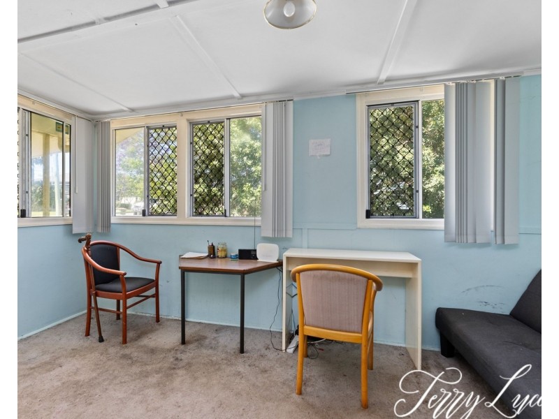 6 Browne Street, Yarraman QLD 4614