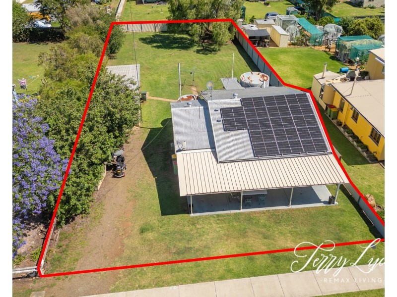 6 Browne Street, Yarraman QLD 4614