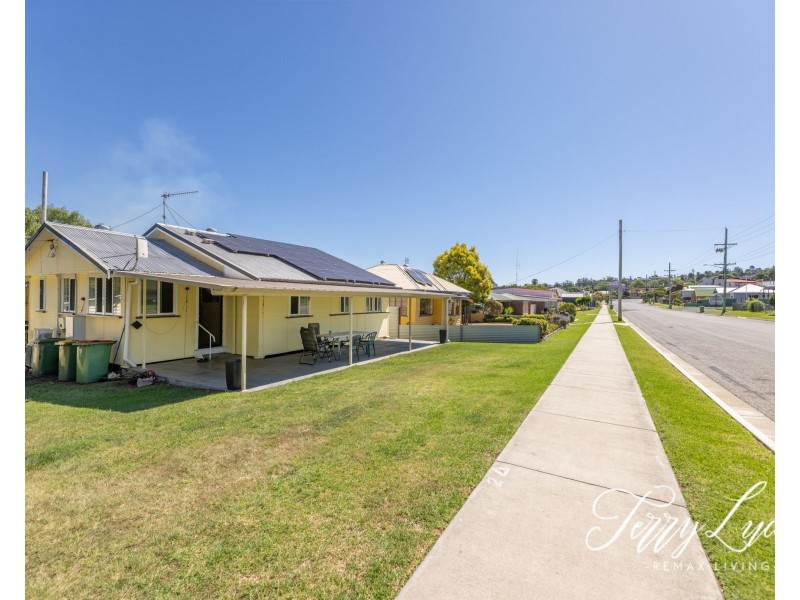 6 Browne Street, Yarraman QLD 4614