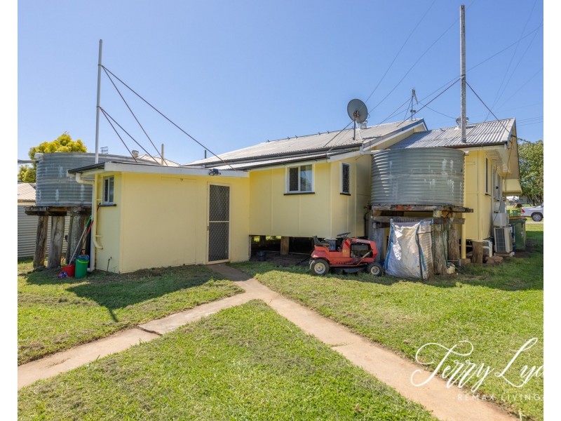 6 Browne Street, Yarraman QLD 4614