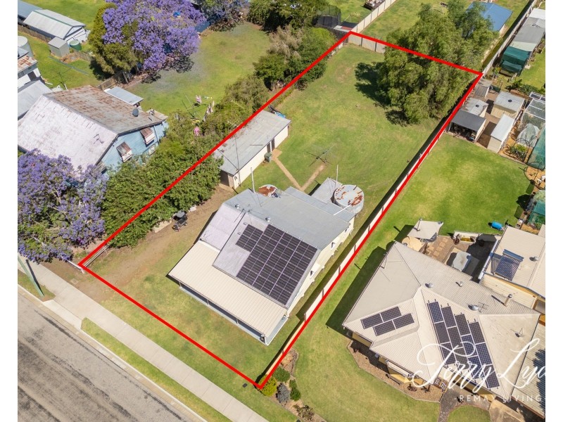 6 Browne Street, Yarraman QLD 4614