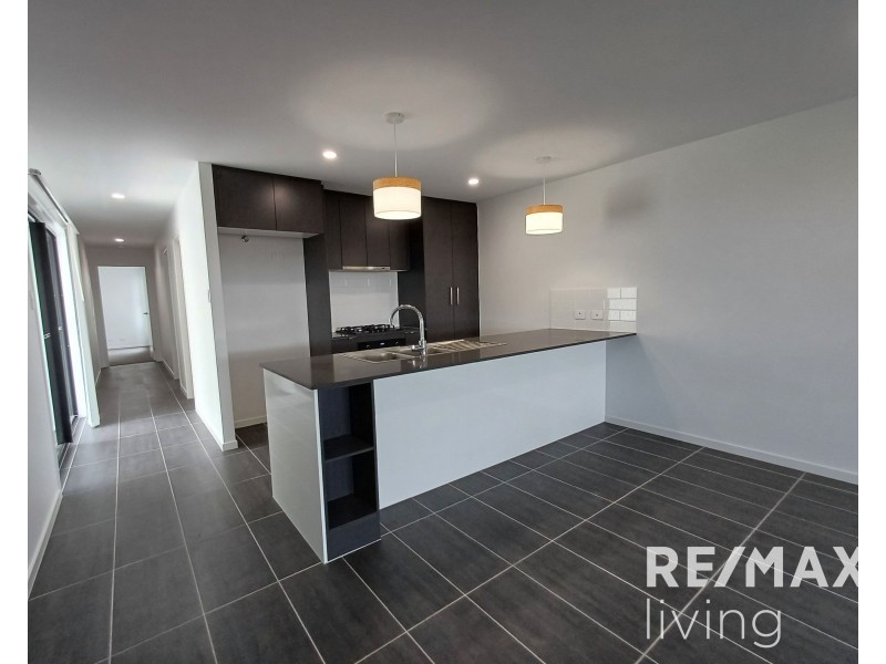 16 Lemon Myrtle Lane, Ripley QLD 4306