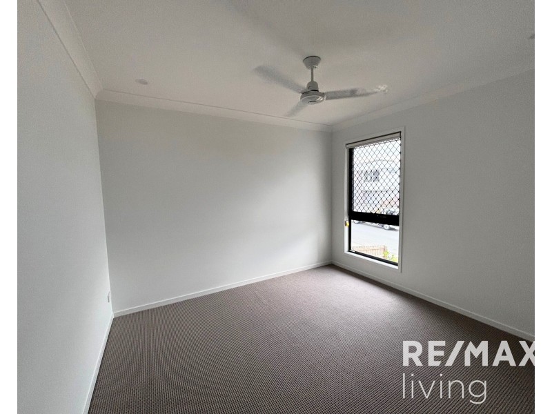 52 Belvedere Drive, Spring Mountain QLD 4124