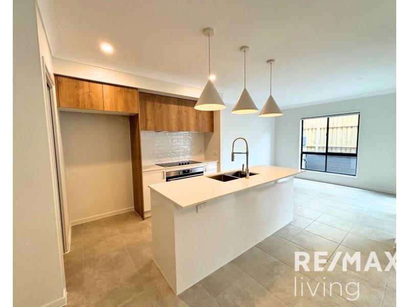 12 Island Parade, Morayfield QLD 4506