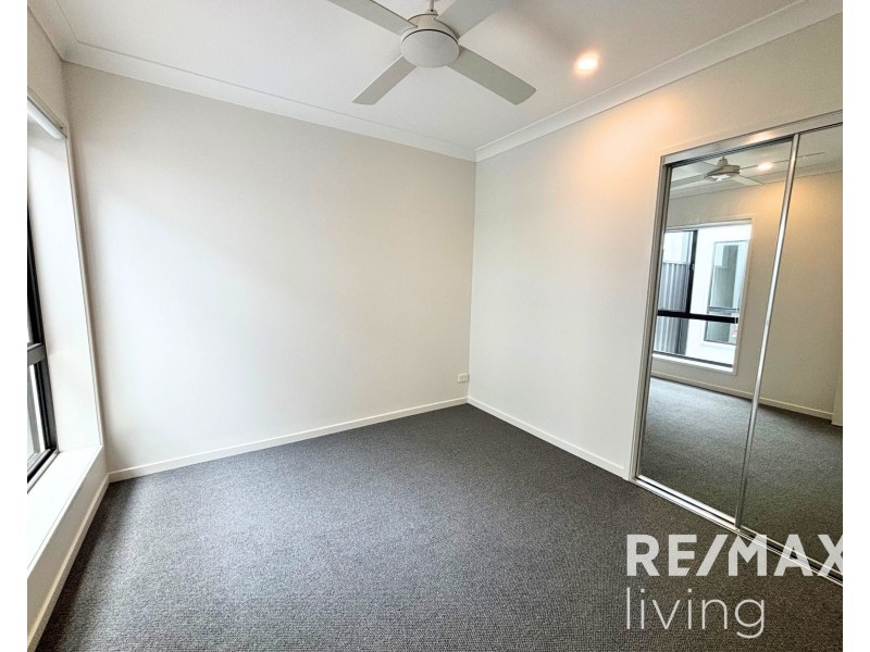 12 Island Parade, Morayfield QLD 4506