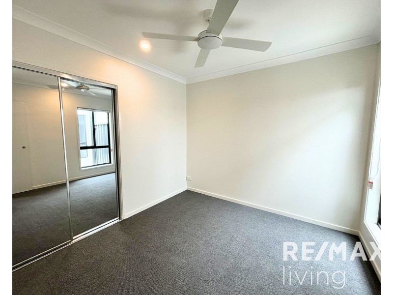 12 Island Parade, Morayfield QLD 4506