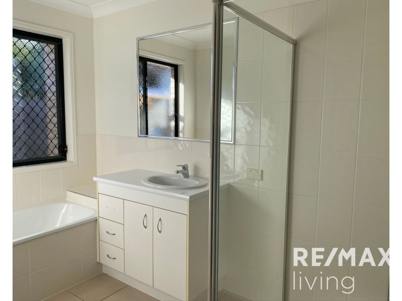 79 Kangaroo Avenue, Bongaree QLD 4507