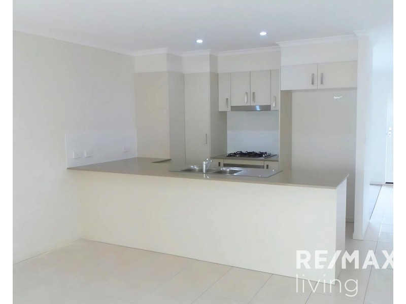 2/13 Capuchin Close, Dakabin QLD 4503