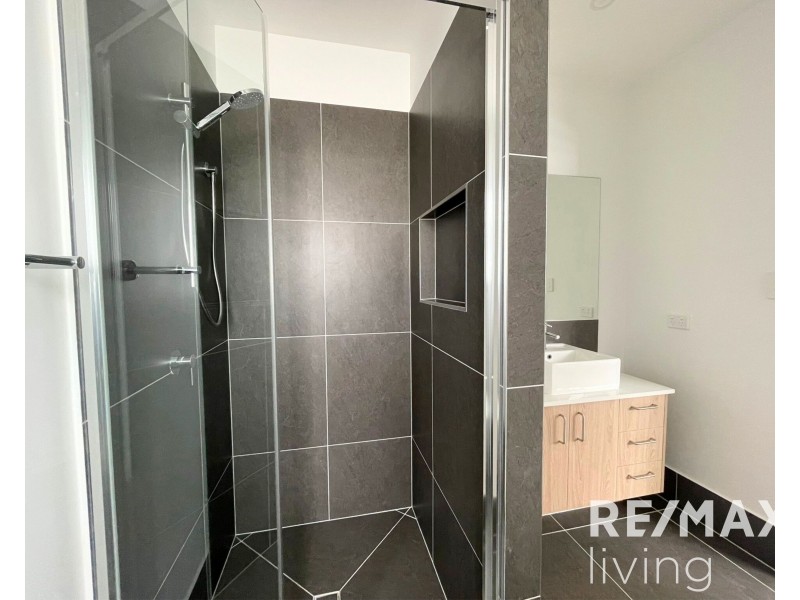 1/56 Hamilton Road, Woodford QLD 4514