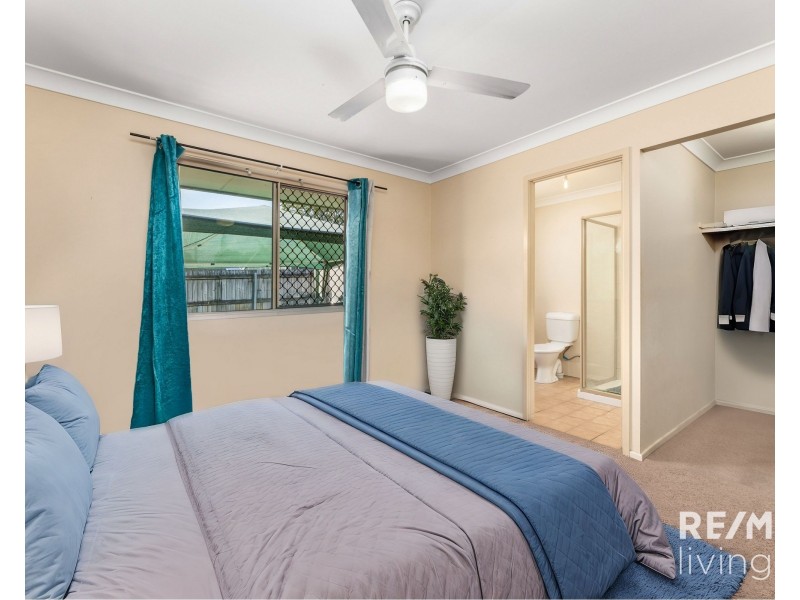 24 Columbia Drive, Beachmere QLD 4510