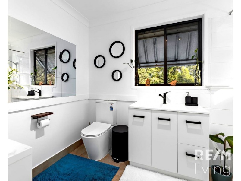 94 Hardgrave Road, Benarkin North QLD 4306