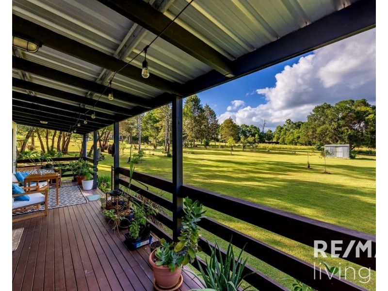 94 Hardgrave Road, Benarkin North QLD 4306