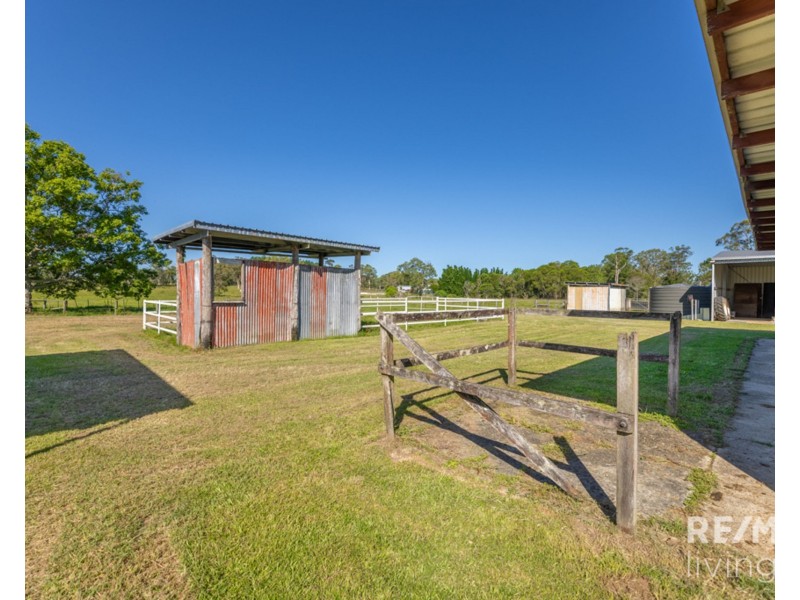 105 Twin View Road, Elimbah QLD 4516
