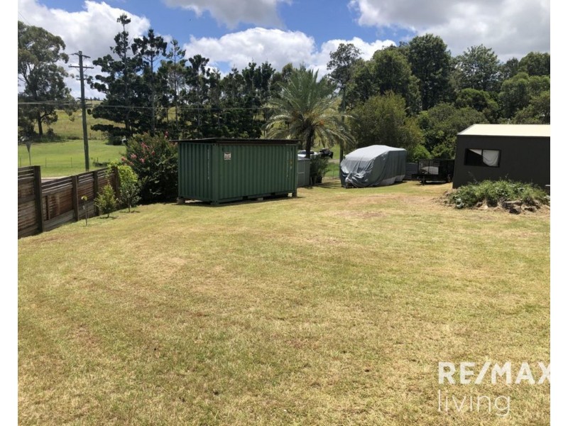 16 Nelson Street, Proston QLD 4613