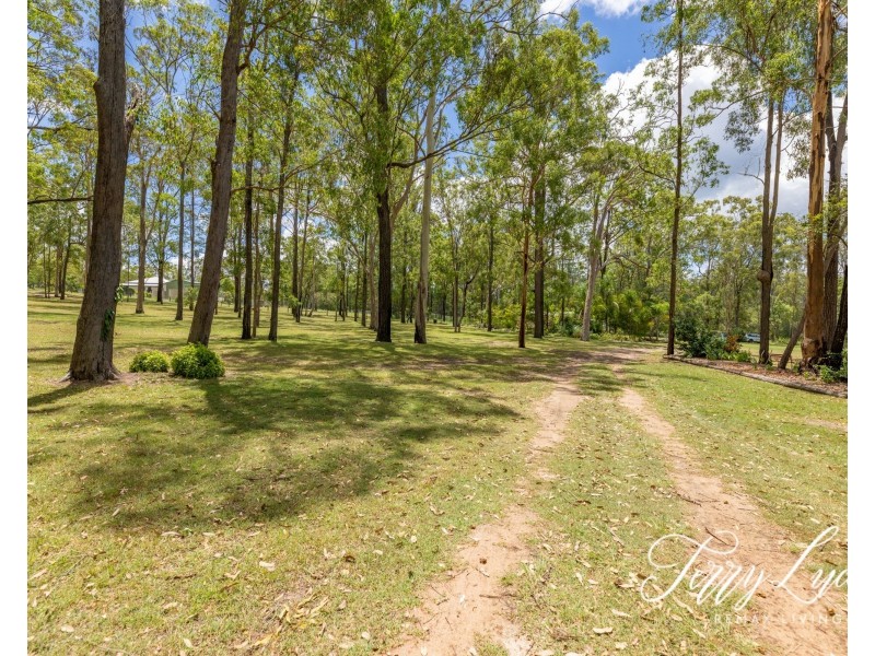 122 Franks Road, Blackbutt QLD 4306