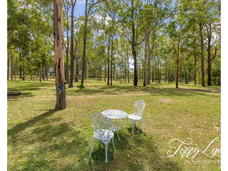 122 Franks Road, Blackbutt QLD 4306