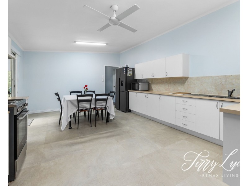 122 Franks Road, Blackbutt QLD 4306