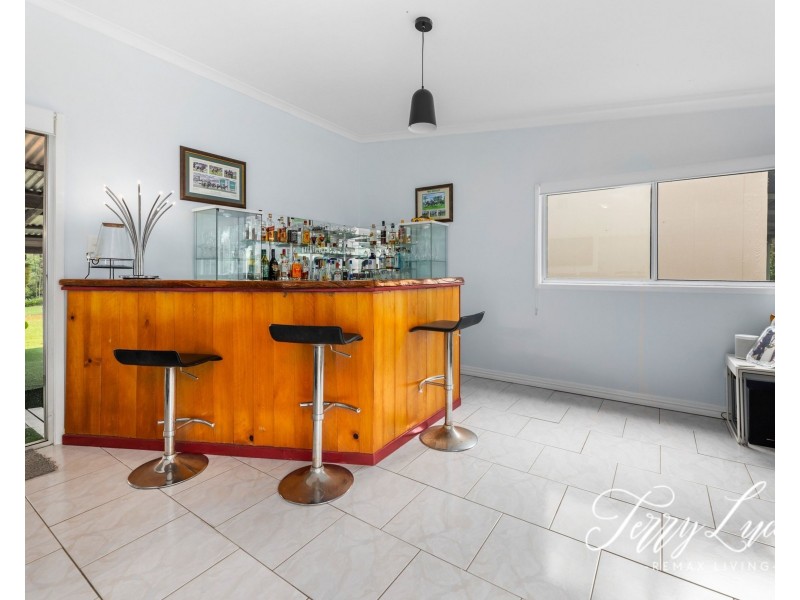 122 Franks Road, Blackbutt QLD 4306