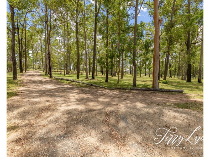 122 Franks Road, Blackbutt QLD 4306