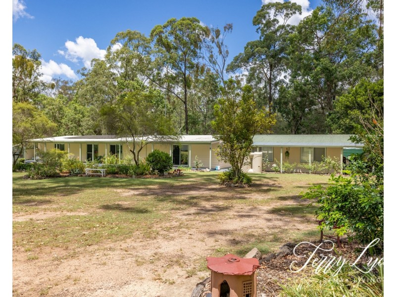122 Franks Road, Blackbutt QLD 4306