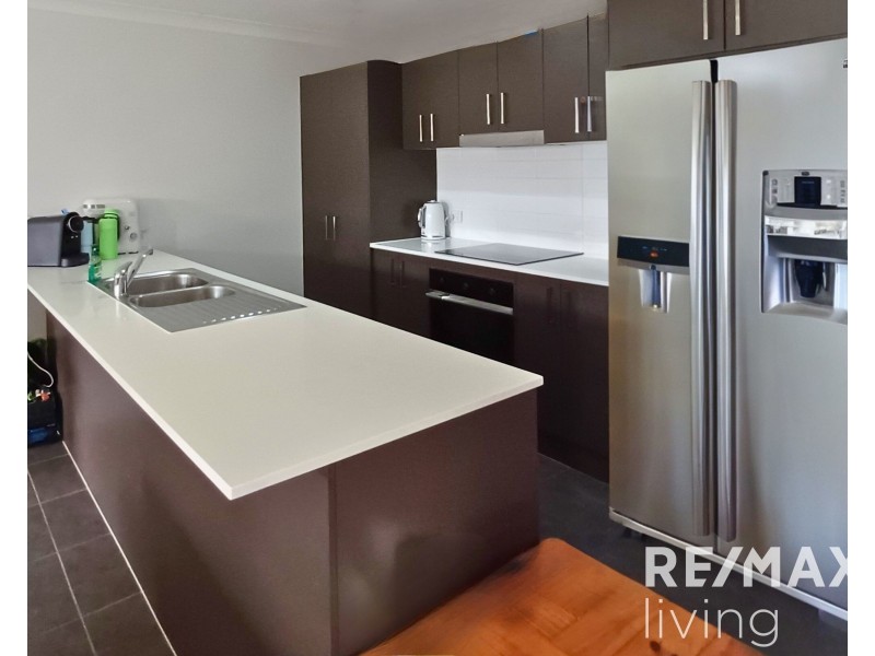 2/1 Llama Court, Dakabin QLD 4503