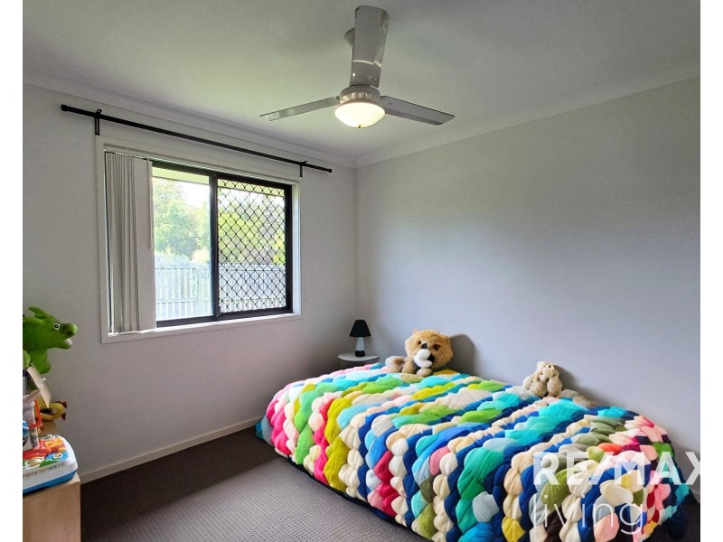 2/1 Llama Court, Dakabin QLD 4503