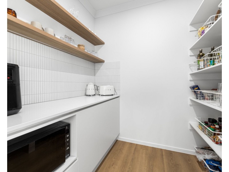 1,4 Pine Tree Drive, Kilcoy QLD 4515