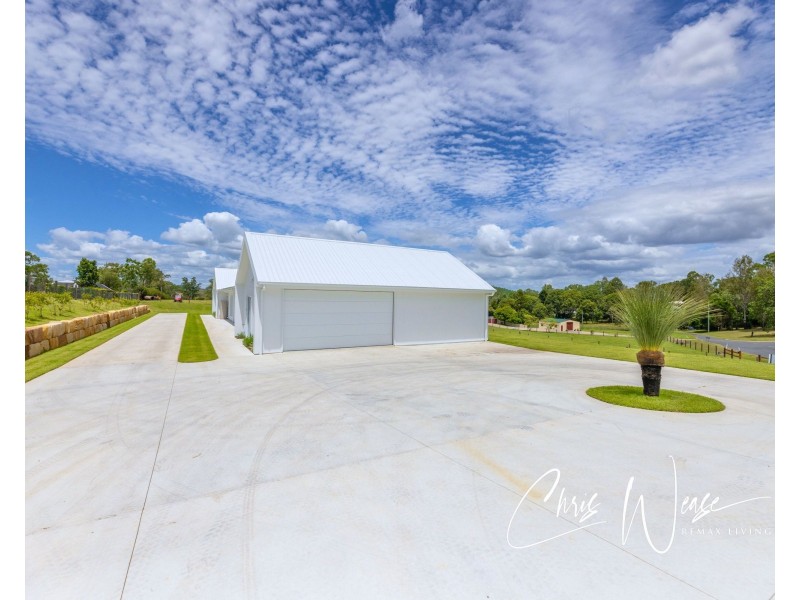 1,4 Pine Tree Drive, Kilcoy QLD 4515