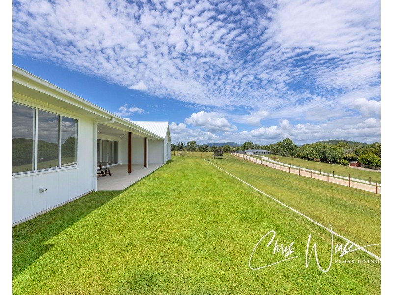 1,4 Pine Tree Drive, Kilcoy QLD 4515