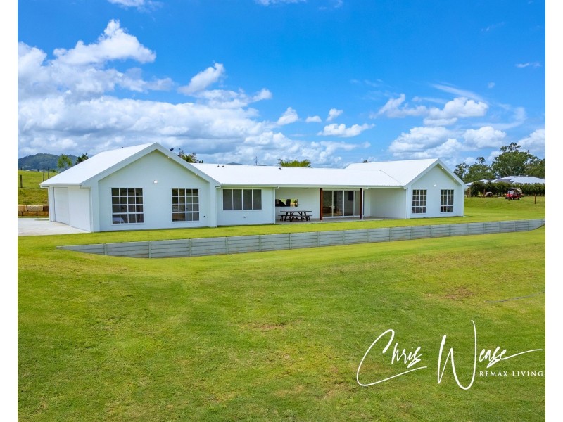 1,4 Pine Tree Drive, Kilcoy QLD 4515