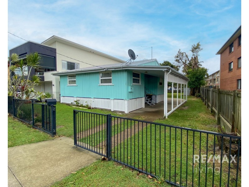 5 Hall Avenue, Bongaree QLD 4507