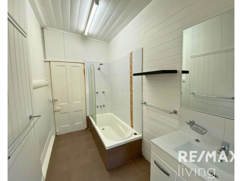 32 Royston Street, Kilcoy QLD 4515