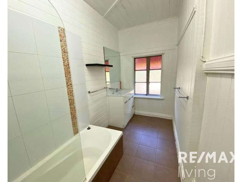 32 Royston Street, Kilcoy QLD 4515