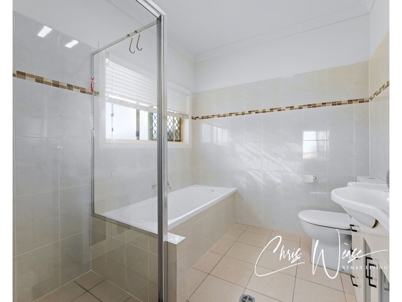 77 New Country Creek Road, Woolmar QLD 4515