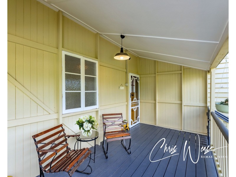 14 Brooker Street, Woodford QLD 4514