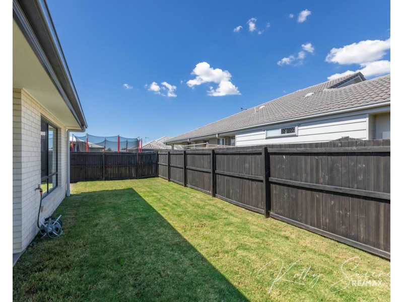 10 Boss Drive, Caboolture South QLD 4510