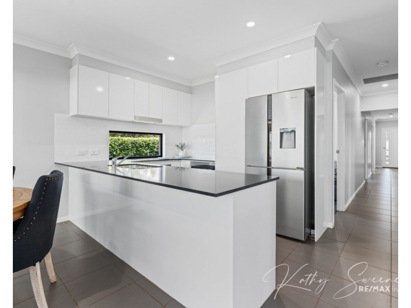 10 Boss Drive, Caboolture South QLD 4510