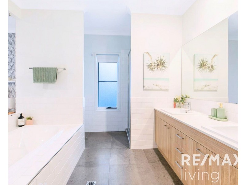 6 Bramble Street, Griffin QLD 4503