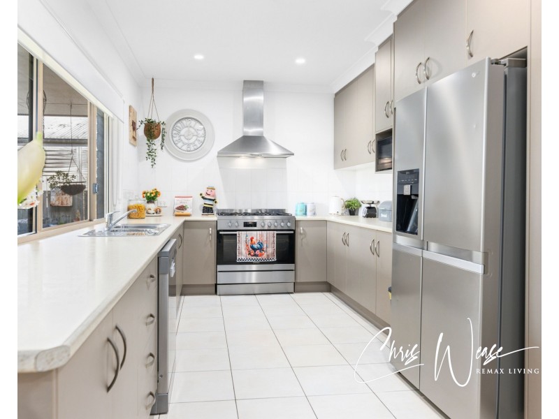 34 Hedley Drive, Woolmar QLD 4515